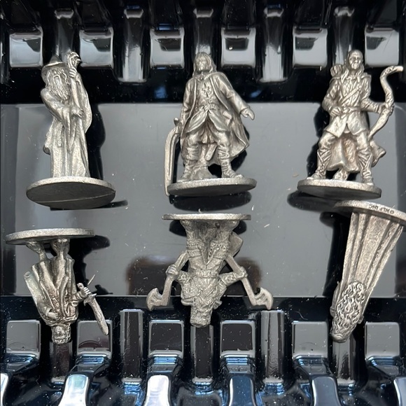 Lord of the Rings Trilogy Edition Board Game - Picture 8 of 10